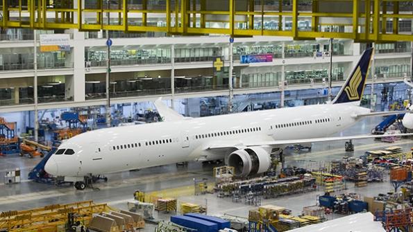 Boeing Rolls Out First 787 10 For Singapore Airlines